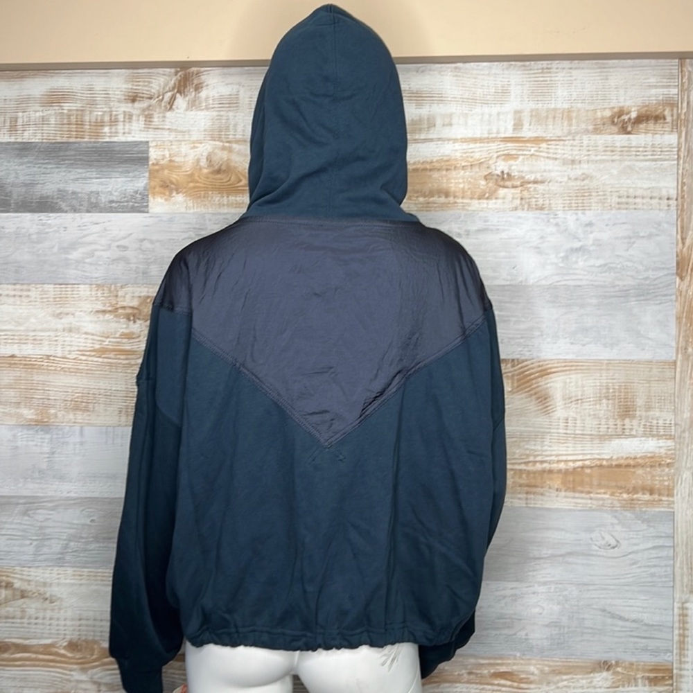 Free People movement lightweight zip up hoodie - Picture 3 of 11